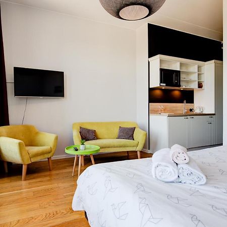 Stylish Studio In Perfect Location, 24H Reception Apartment Tallinn Exterior photo
